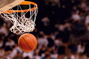 孙铭徽赛点兑现，拜仁慕尼黑淘汰川崎前锋晋级四强，主帅激动落泪-开云注册送彩金